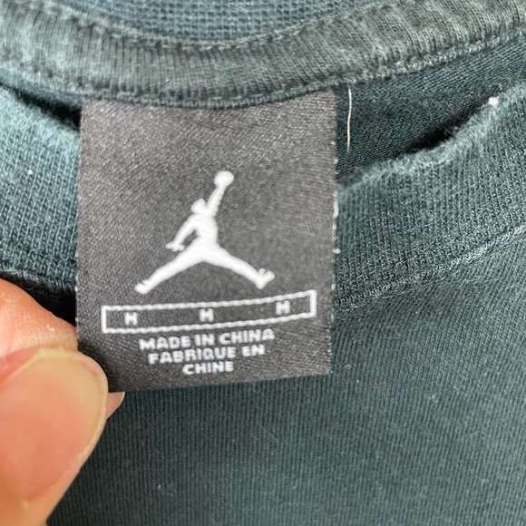 Nike Air Jordan ITS GOTTA BE THE SHOES Black short sleeve t-shirt, sz M - Picture 2 of 6